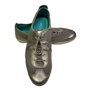 Ecco Women's Metallic Silver Leather Mesh Comfort Walking Sneakers